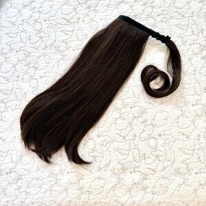 INH Insert Name Here Brit Ponytail Extension Dark Brown 22”